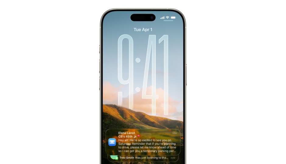iPhone 锁定屏幕，包含照片、以 Liquid Glass 显示的数字时间、屏幕底部显示的两则通知。