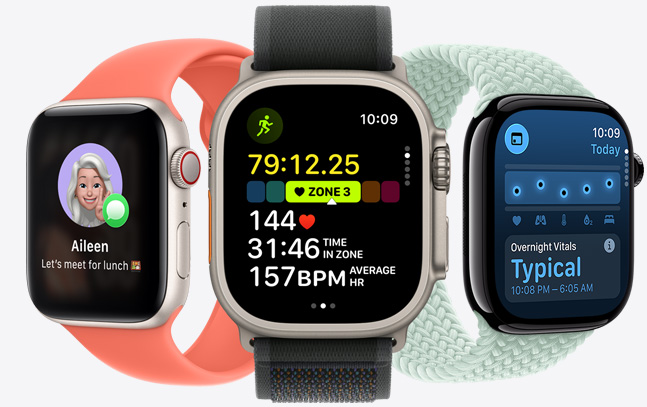 三款 Apple Watch 并排展示，中间是原色表款搭配黑色表带，表盘显示正在进行跑步训练以及心率统计数据；右侧是亮黑色表款搭配碧蓝色表带，表盘显示生命体征数据；左侧是星光色表款搭配橘红色表带，表盘显示智绘表情。