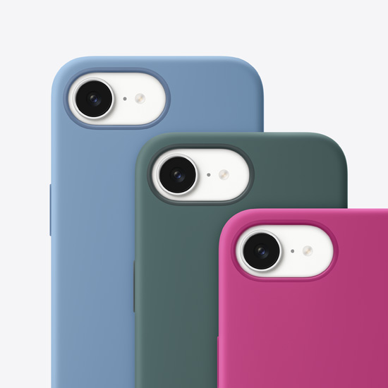 iPhone 16e 的背面视图，展示搭配凛蓝色、湖绿色和紫红色硅胶保护壳的效果。